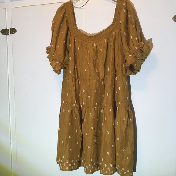 Old Navy Dresses & Skirts - Puff-Sleeve Tiered Smocked Embroidered Mini Swing Dress